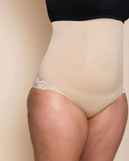 Spitzen High-Waist Shaping Shorts